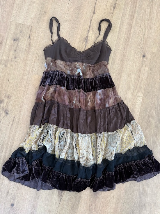 BCBGMaxAzria Dresses & Skirts - Vintage BCBG Max Adria Boho Tiered Spaghetti Strap Dress in Brown & Cream
